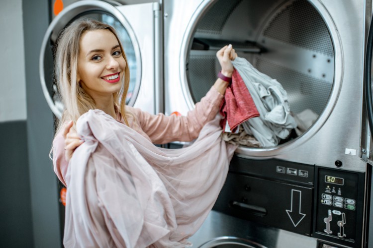 happy-woman-in-the-laundry-2021-09-02-04-30-10-utc-min.jpg