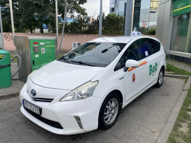 TOYOTA PRIUS PLUS - 7 osobowy - Taksometr - Warszawa