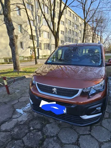 peugeot-rifter-142325-warszawa.webp