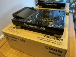 Pioneer CDJ-3000 Player / Pioneer DJM-A9 DJ Mixer / Pioneer DJM-V10-LF