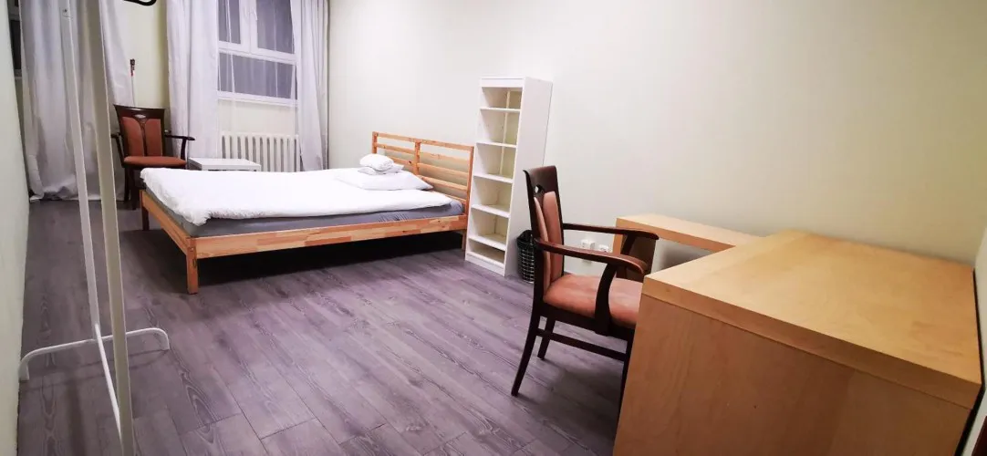 hostel-warszawa-powstaniec-wola-147210-pokoje-stancje.webp